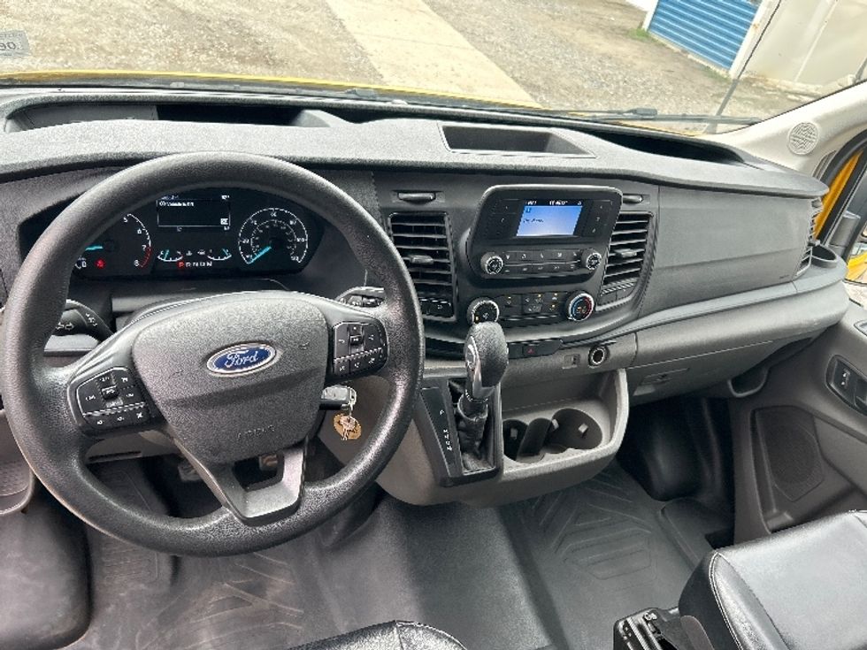 Cargo Van (Panel Van)-Light and Medium Duty Trucks-Ford-2021-Transit 250-Shreveport-LA-94,567\n\t\tmiles-$ 33,000 - Image 18
