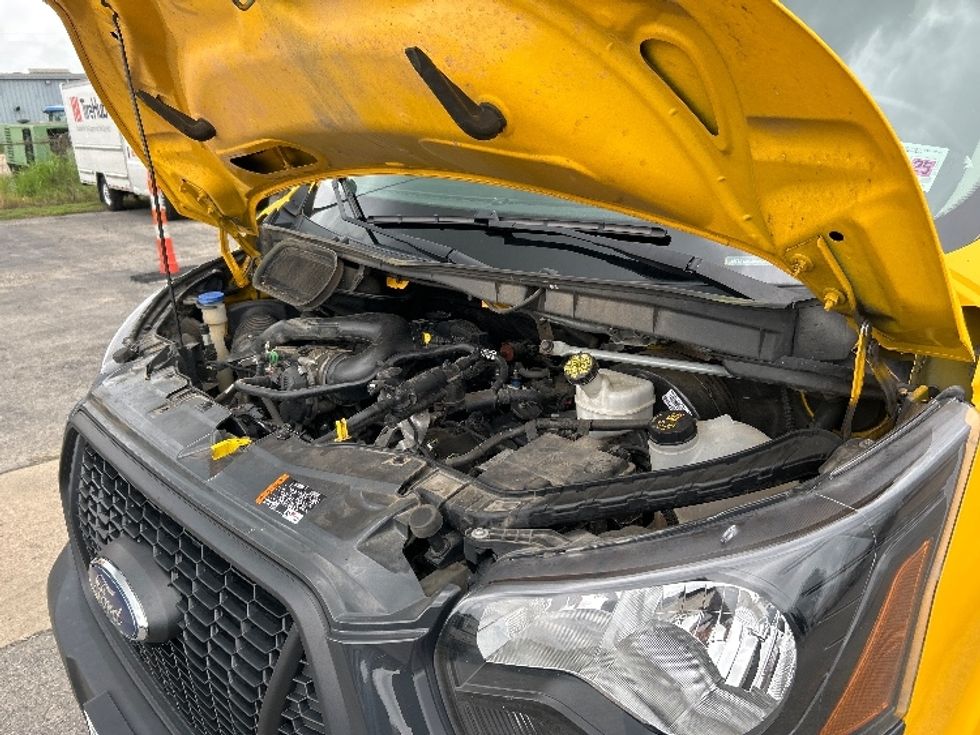 Cargo Van (Panel Van)-Light and Medium Duty Trucks-Ford-2021-Transit 250-Shreveport-LA-94,567\n\t\tmiles-$ 33,000 - Image 24