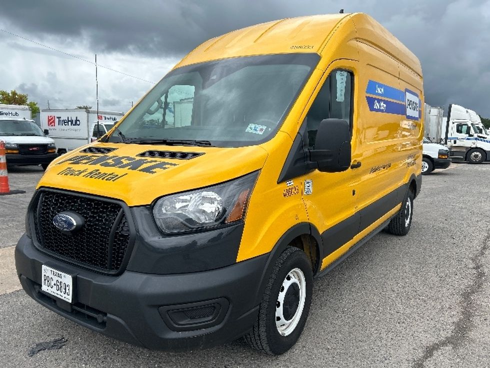 Cargo Van (Panel Van)-Light and Medium Duty Trucks-Ford-2021-Transit 250-Shreveport-LA-94,567\n\t\tmiles-$ 33,000 - Image 3