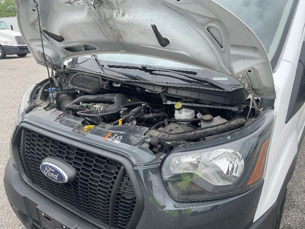 Cargo Van (Panel Van)-Light and Medium Duty Trucks-Ford-2021-Transit 250-South Bend-IN-71,321\n\t\tmiles-$ 35,000 - Image 19