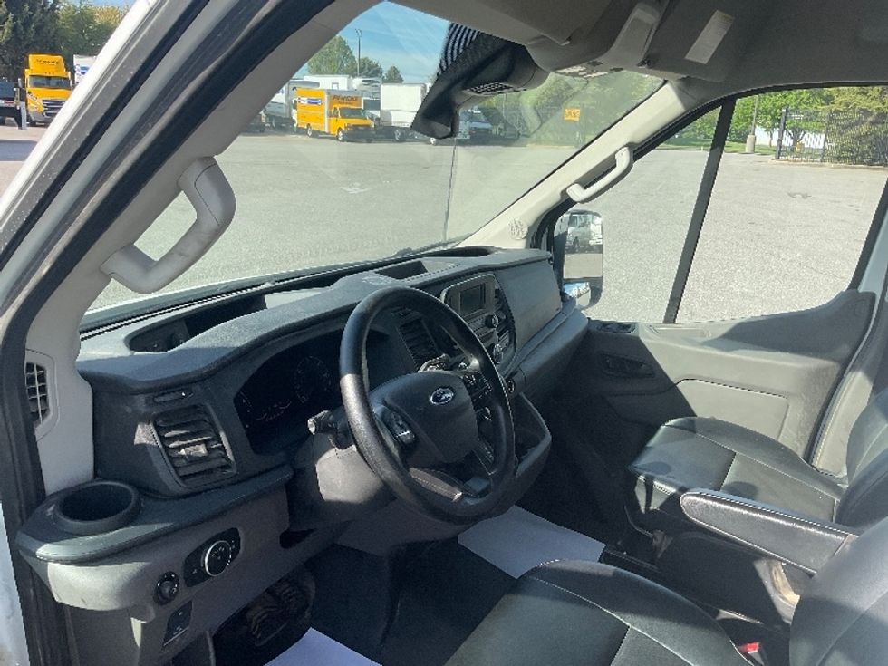 Cargo Van (Panel Van)-Light and Medium Duty Trucks-Ford-2021-Transit 250-South Bend-IN-92,479\n\t\tmiles-$ 33,250 - Image 14