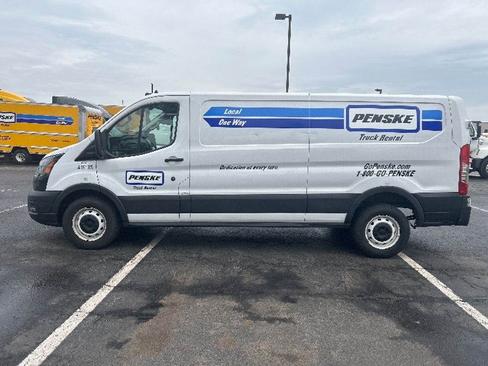Cargo Van (Panel Van)-Light and Medium Duty Trucks-Ford-2021-Transit 250-South Plainfield-NJ-45,532\n\t\tmiles-$ 33,750 - Image 4