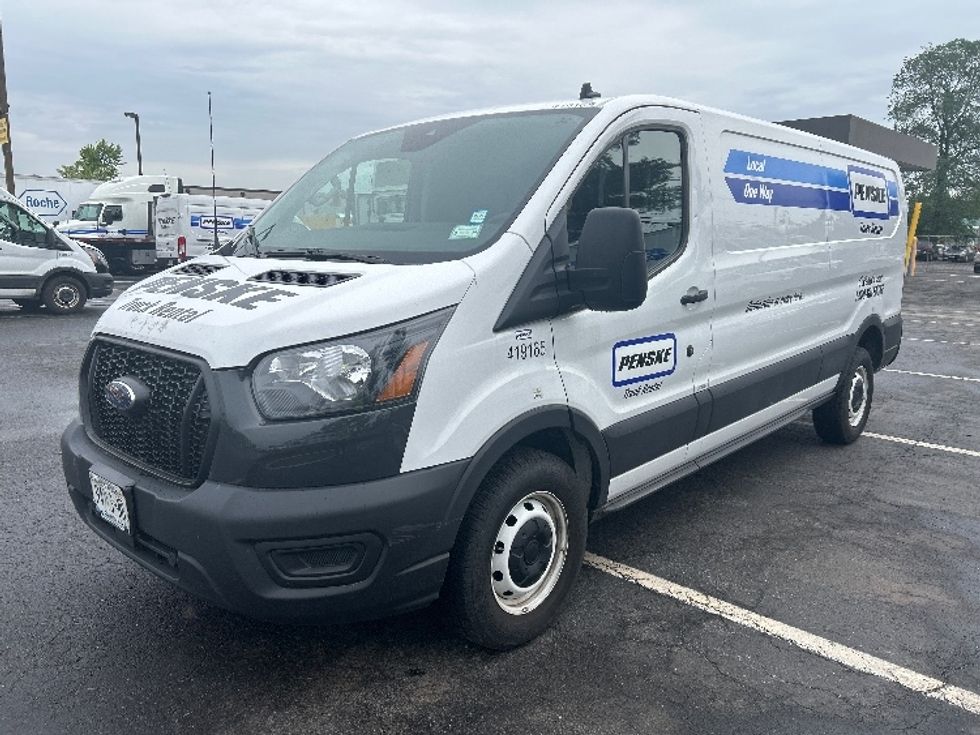 Cargo Van (Panel Van)-Light and Medium Duty Trucks-Ford-2021-Transit 250-South Plainfield-NJ-45,532\n\t\tmiles-$ 33,750 - Image 3