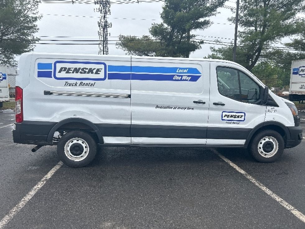 Cargo Van (Panel Van)-Light and Medium Duty Trucks-Ford-2021-Transit 250-South Plainfield-NJ-45,532\n\t\tmiles-$ 33,750 - Image 12