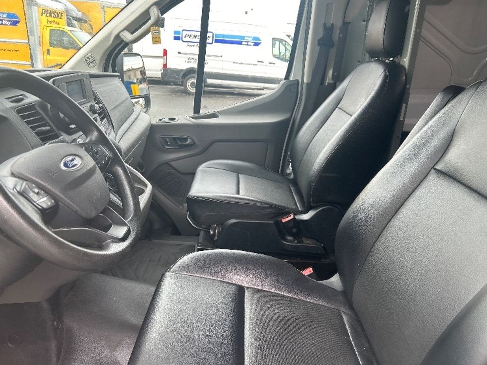 Cargo Van (Panel Van)-Light and Medium Duty Trucks-Ford-2021-Transit 250-South Plainfield-NJ-45,532\n\t\tmiles-$ 33,750 - Image 16