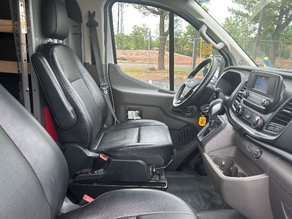 Cargo Van (Panel Van)-Light and Medium Duty Trucks-Ford-2021-Transit 250-South Plainfield-NJ-45,532\n\t\tmiles-$ 33,750 - Image 19