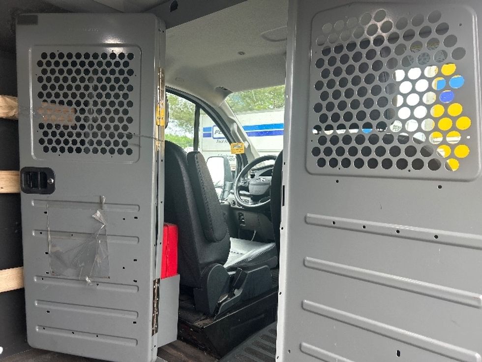 Cargo Van (Panel Van)-Light and Medium Duty Trucks-Ford-2021-Transit 250-South Plainfield-NJ-45,532\n\t\tmiles-$ 33,750 - Image 23