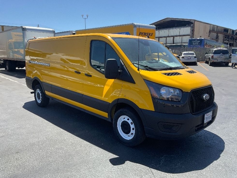 Cargo Van (Panel Van)-Light and Medium Duty Trucks-Ford-2021-Transit 250-South San Francisco-CA-33,213\n\t\tmiles-$ 33,000 - Image 1