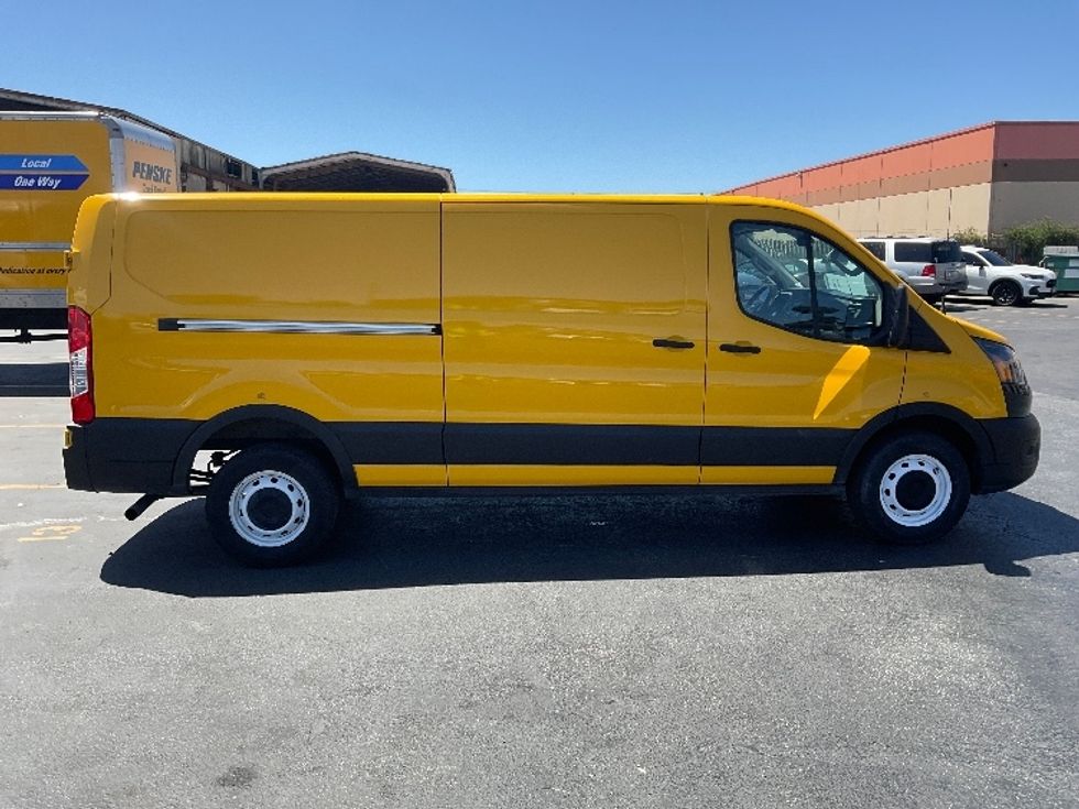Cargo Van (Panel Van)-Light and Medium Duty Trucks-Ford-2021-Transit 250-South San Francisco-CA-33,213\n\t\tmiles-$ 33,000 - Image 14