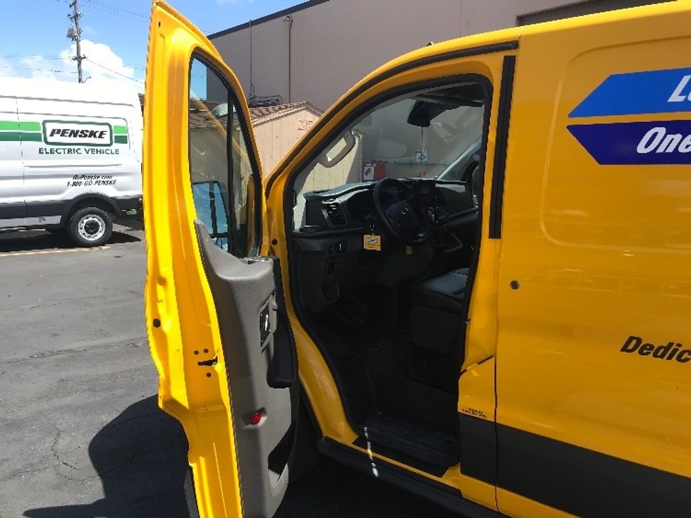 Cargo Van (Panel Van)-Light and Medium Duty Trucks-Ford-2021-Transit 250-South San Francisco-CA-33,213\n\t\tmiles-$ 33,000 - Image 15
