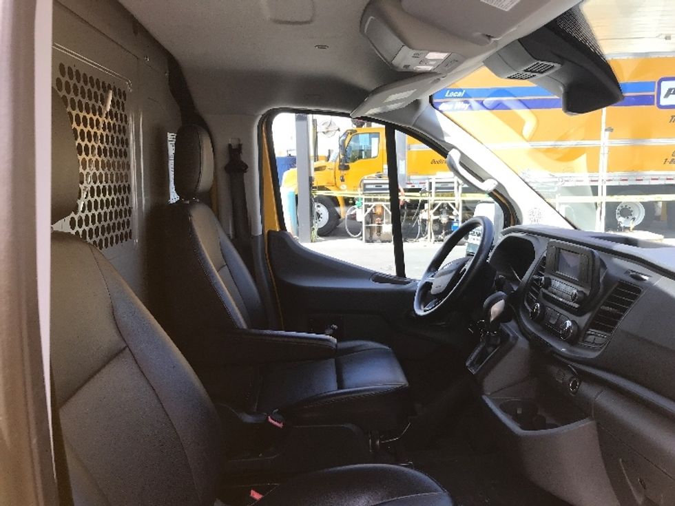 Cargo Van (Panel Van)-Light and Medium Duty Trucks-Ford-2021-Transit 250-South San Francisco-CA-33,213\n\t\tmiles-$ 33,000 - Image 21