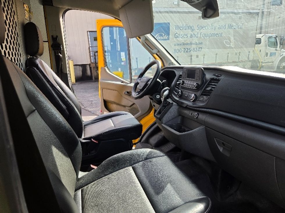 Cargo Van (Panel Van)-Light and Medium Duty Trucks-Ford-2021-Transit 250-Springfield-MA-109,499\n\t\tmiles-$ 27,750 - Image 22