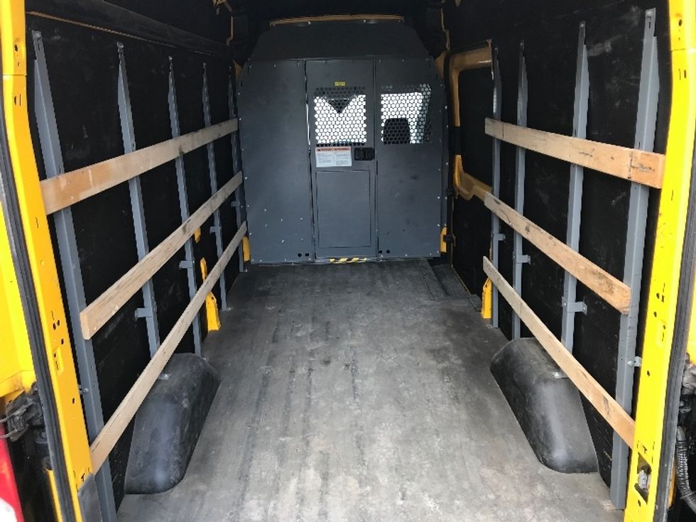 Cargo Van (Panel Van)-Light and Medium Duty Trucks-Ford-2021-Transit 250-Ste-Foy-PQ-293,171\n\t\tkm-$ 19,750 - Image 10