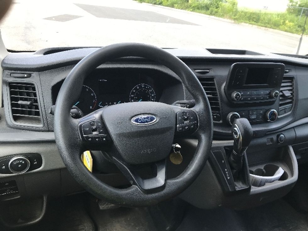 Cargo Van (Panel Van)-Light and Medium Duty Trucks-Ford-2021-Transit 250-Ste-Foy-PQ-293,171\n\t\tkm-$ 19,750 - Image 18