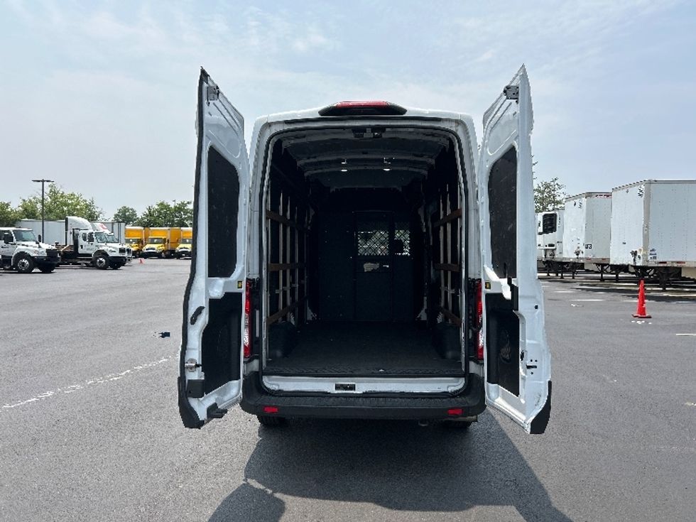 Cargo Van (Panel Van)-Light and Medium Duty Trucks-Ford-2021-Transit 250-Sterling-VA-55,461\n\t\tmiles-$ 38,000 - Image 8