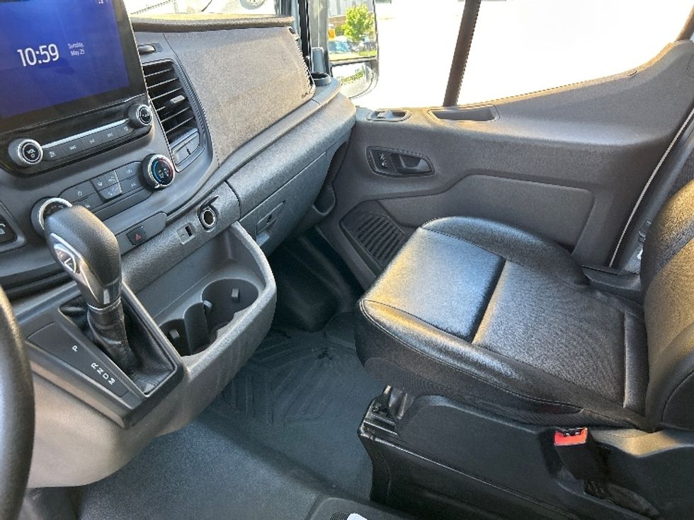 Cargo Van (Panel Van)-Light and Medium Duty Trucks-Ford-2021-Transit 250-Sterling-VA-60,166\n\t\tmiles-$ 37,500 - Image 16