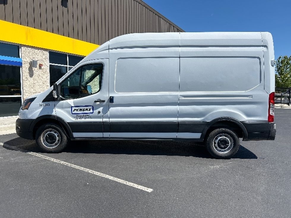 Cargo Van (Panel Van)-Light and Medium Duty Trucks-Ford-2021-Transit 250-Sterling-VA-60,166\n\t\tmiles-$ 37,500 - Image 4