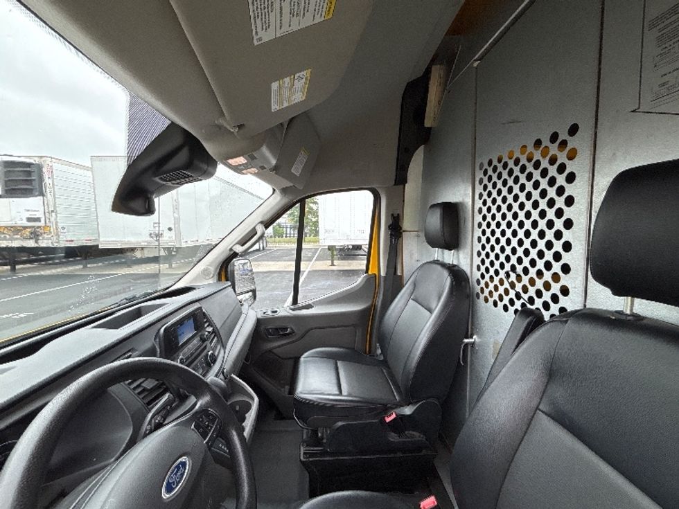 Cargo Van (Panel Van)-Light and Medium Duty Trucks-Ford-2021-Transit 250-Sterling-VA-91,857\n\t\tmiles-$ 30,750 - Image 19