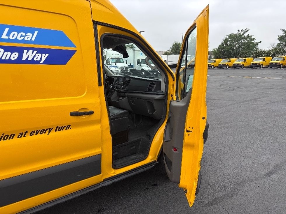 Cargo Van (Panel Van)-Light and Medium Duty Trucks-Ford-2021-Transit 250-Sterling-VA-91,857\n\t\tmiles-$ 30,750 - Image 20