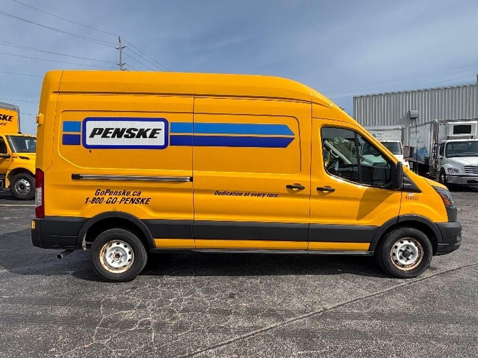 Cargo Van (Panel Van)-Light and Medium Duty Trucks-Ford-2021-Transit 250-Stoney Creek-ON-160,831\n\t\tkm-$ 32,000 - Image 15