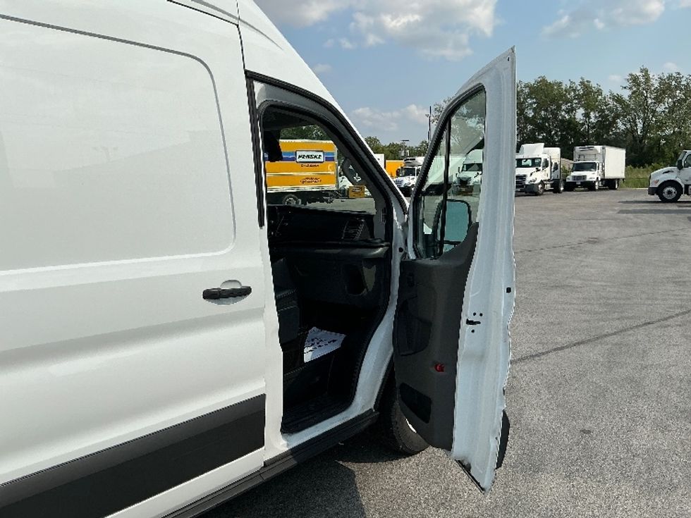 Cargo Van (Panel Van)-Light and Medium Duty Trucks-Ford-2021-Transit 250-Sturtevant-WI-47,758\n\t\tmiles-$ 37,000 - Image 18