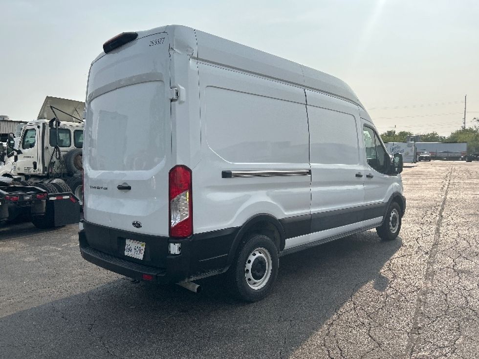 Cargo Van (Panel Van)-Light and Medium Duty Trucks-Ford-2021-Transit 250-Sturtevant-WI-51,655\n\t\tmiles-$ 36,750 - Image 12