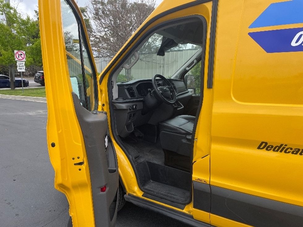 Cargo Van (Panel Van)-Light and Medium Duty Trucks-Ford-2021-Transit 250-Sun Valley-CA-74,808\n\t\tmiles-$ 31,500 - Image 16