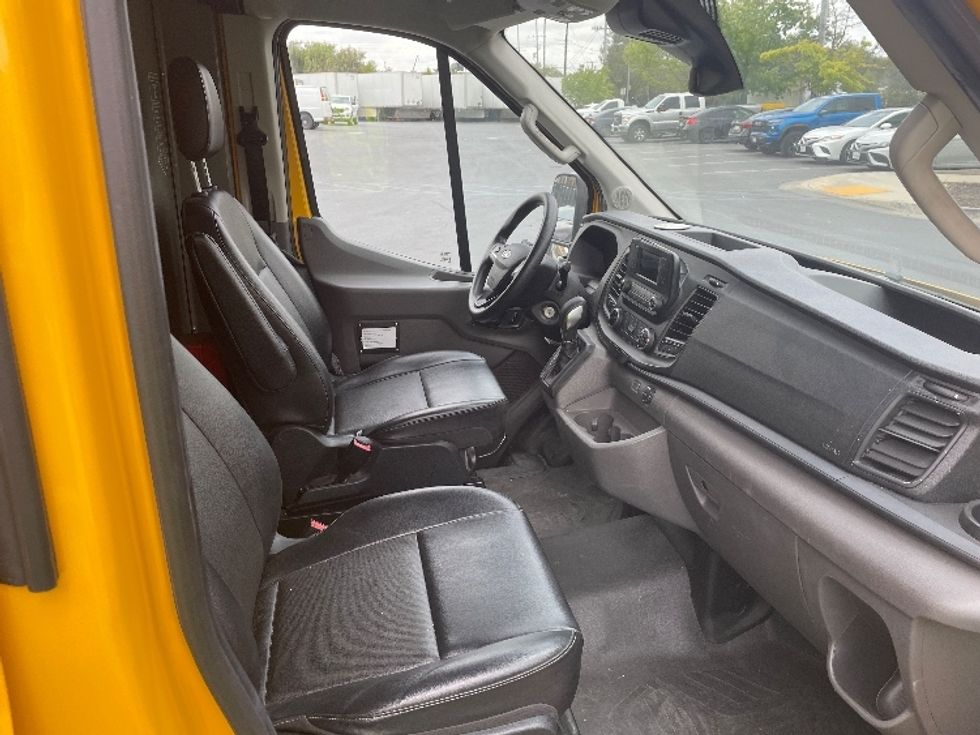 Cargo Van (Panel Van)-Light and Medium Duty Trucks-Ford-2021-Transit 250-Sun Valley-CA-74,808\n\t\tmiles-$ 31,500 - Image 22