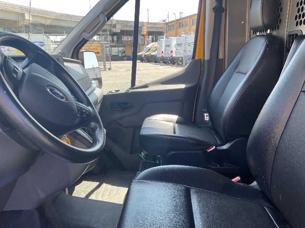 Cargo Van (Panel Van)-Light and Medium Duty Trucks-Ford-2021-Transit 250-Tacoma-WA-74,118\n\t\tmiles-$ 32,500 - Image 19