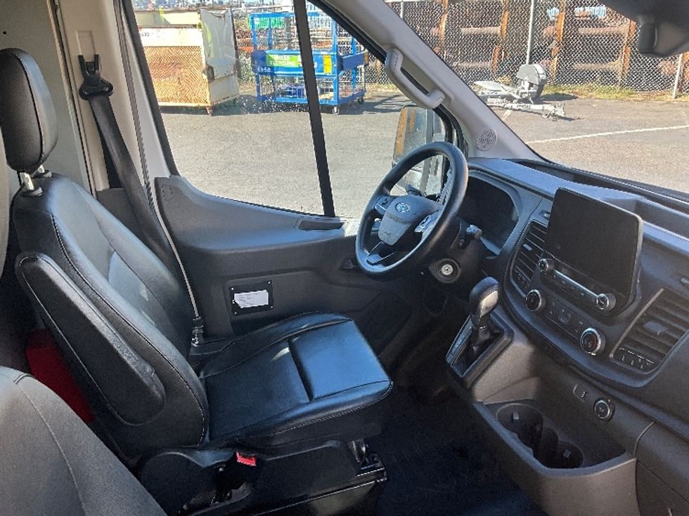 Cargo Van (Panel Van)-Light and Medium Duty Trucks-Ford-2021-Transit 250-Tacoma-WA-89,557\n\t\tmiles-$ 35,000 - Image 21