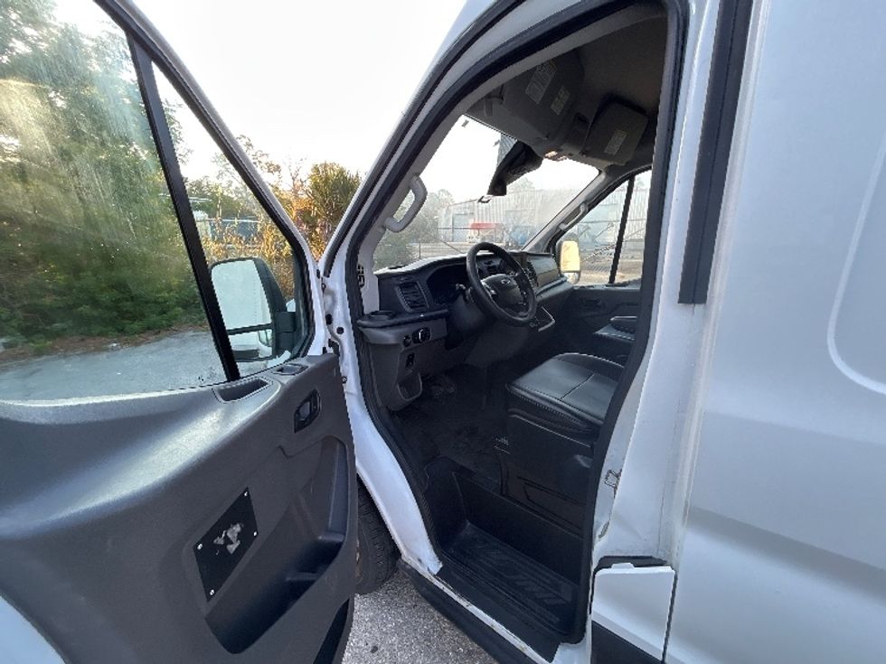 Cargo Van (Panel Van)-Light and Medium Duty Trucks-Ford-2021-Transit 250-Tampa-FL-100,546\n\t\tmiles-$ 33,250 - Image 15