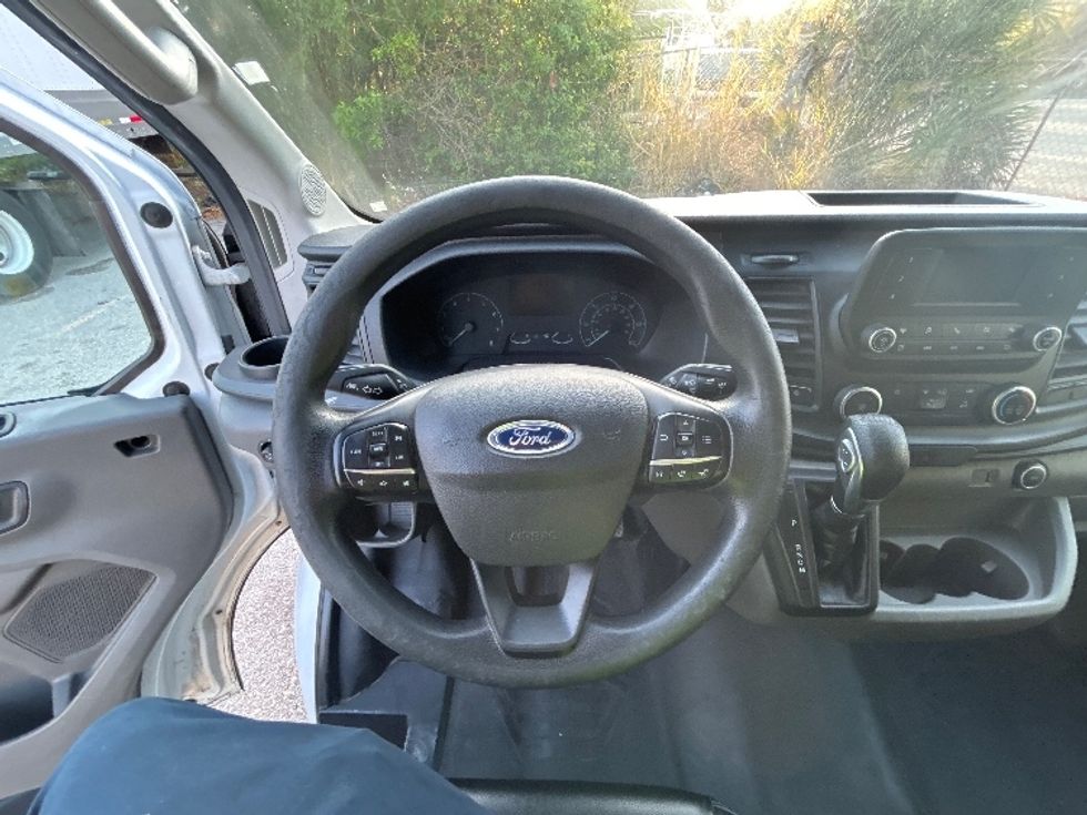 Cargo Van (Panel Van)-Light and Medium Duty Trucks-Ford-2021-Transit 250-Tampa-FL-100,546\n\t\tmiles-$ 33,250 - Image 17