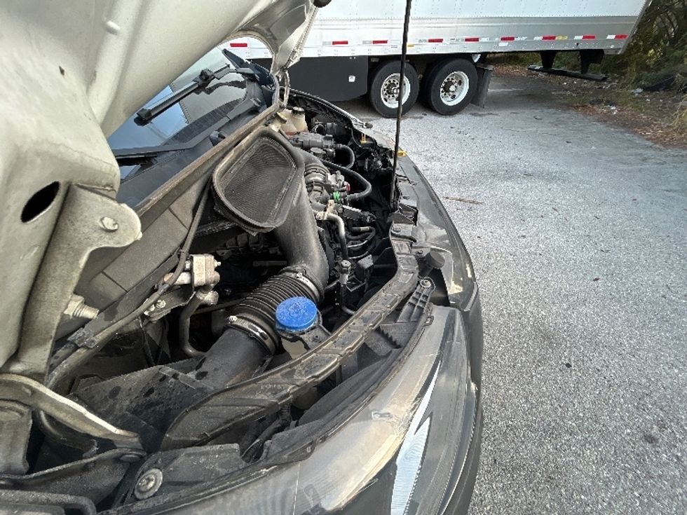 Cargo Van (Panel Van)-Light and Medium Duty Trucks-Ford-2021-Transit 250-Tampa-FL-100,546\n\t\tmiles-$ 33,250 - Image 22