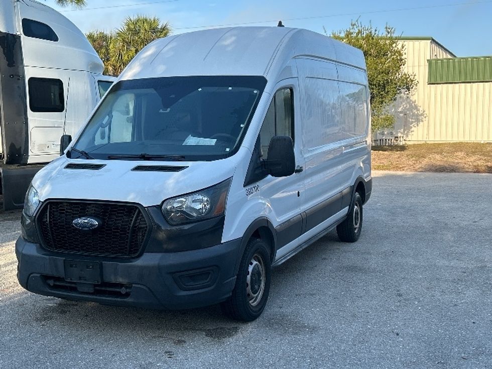 Cargo Van (Panel Van)-Light and Medium Duty Trucks-Ford-2021-Transit 250-Tampa-FL-100,546\n\t\tmiles-$ 33,250 - Image 3