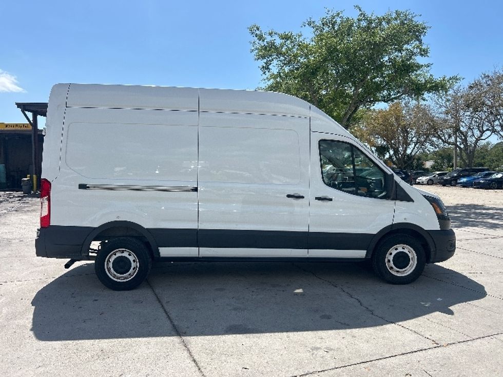 Cargo Van (Panel Van)-Light and Medium Duty Trucks-Ford-2021-Transit 250-Tampa-FL-101,555\n\t\tmiles-$ 33,250 - Image 15