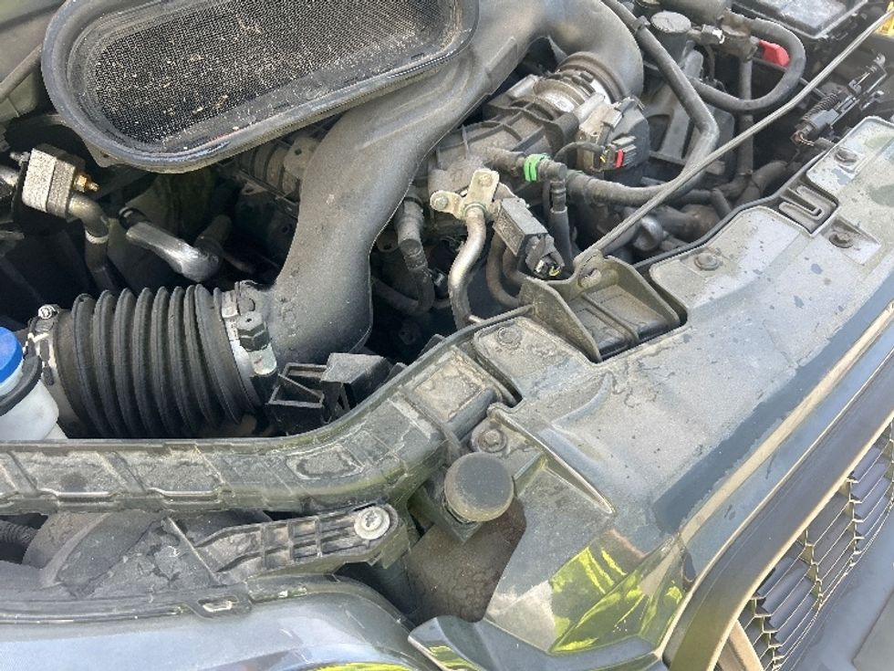 Cargo Van (Panel Van)-Light and Medium Duty Trucks-Ford-2021-Transit 250-Tampa-FL-101,555\n\t\tmiles-$ 33,250 - Image 23