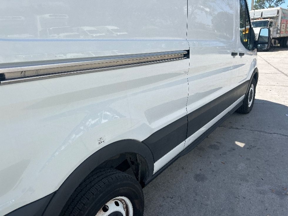Cargo Van (Panel Van)-Light and Medium Duty Trucks-Ford-2021-Transit 250-Tampa-FL-101,555\n\t\tmiles-$ 33,250 - Image 26