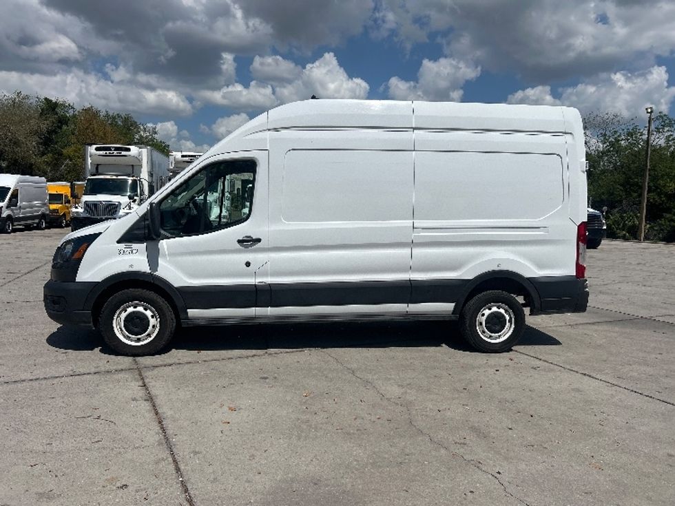 Cargo Van (Panel Van)-Light and Medium Duty Trucks-Ford-2021-Transit 250-Tampa-FL-101,555\n\t\tmiles-$ 33,250 - Image 4
