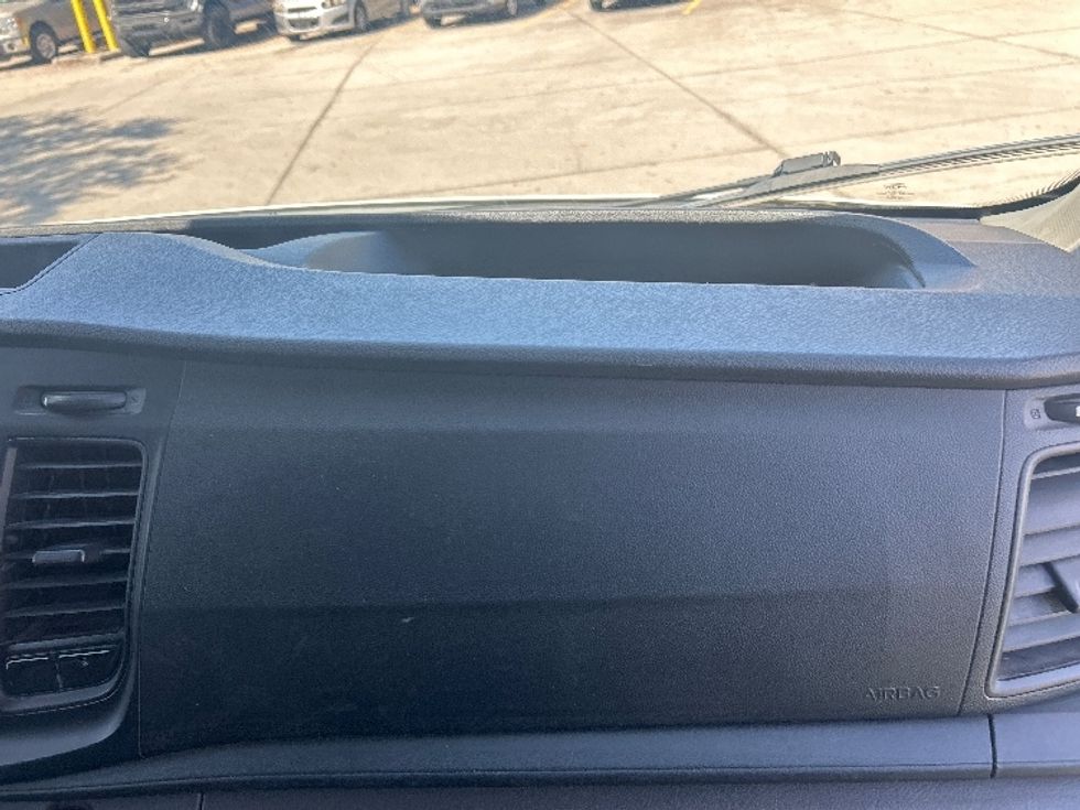 Cargo Van (Panel Van)-Light and Medium Duty Trucks-Ford-2021-Transit 250-Tampa-FL-105,075\n\t\tmiles-$ 33,000 - Image 21