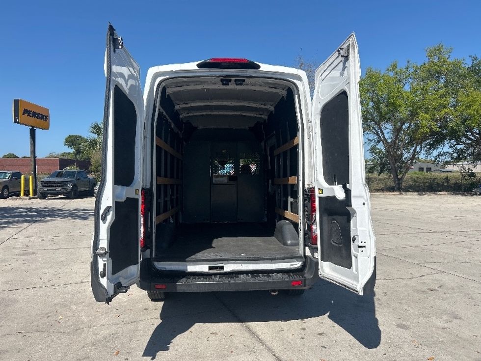 Cargo Van (Panel Van)-Light and Medium Duty Trucks-Ford-2021-Transit 250-Tampa-FL-105,075\n\t\tmiles-$ 33,000 - Image 9