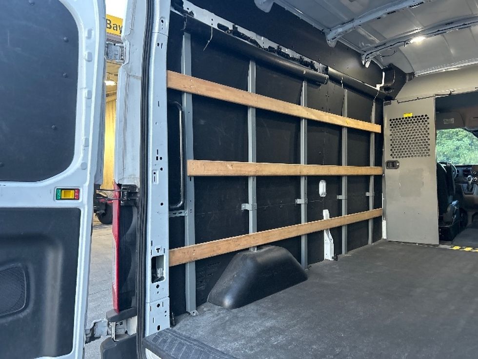 Cargo Van (Panel Van)-Light and Medium Duty Trucks-Ford-2021-Transit 250-Tampa-FL-111,133\n\t\tmiles-$ 35,500 - Image 11