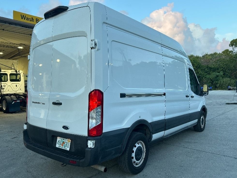 Cargo Van (Panel Van)-Light and Medium Duty Trucks-Ford-2021-Transit 250-Tampa-FL-111,133\n\t\tmiles-$ 35,500 - Image 13