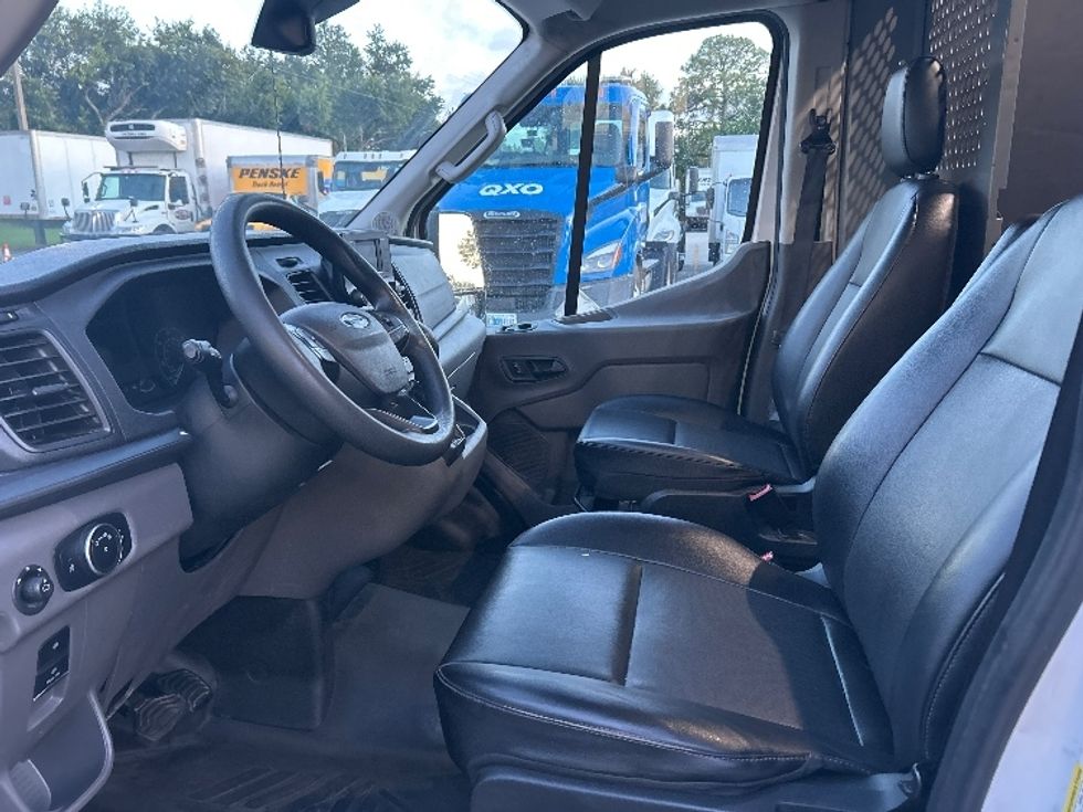 Cargo Van (Panel Van)-Light and Medium Duty Trucks-Ford-2021-Transit 250-Tampa-FL-111,133\n\t\tmiles-$ 35,500 - Image 19