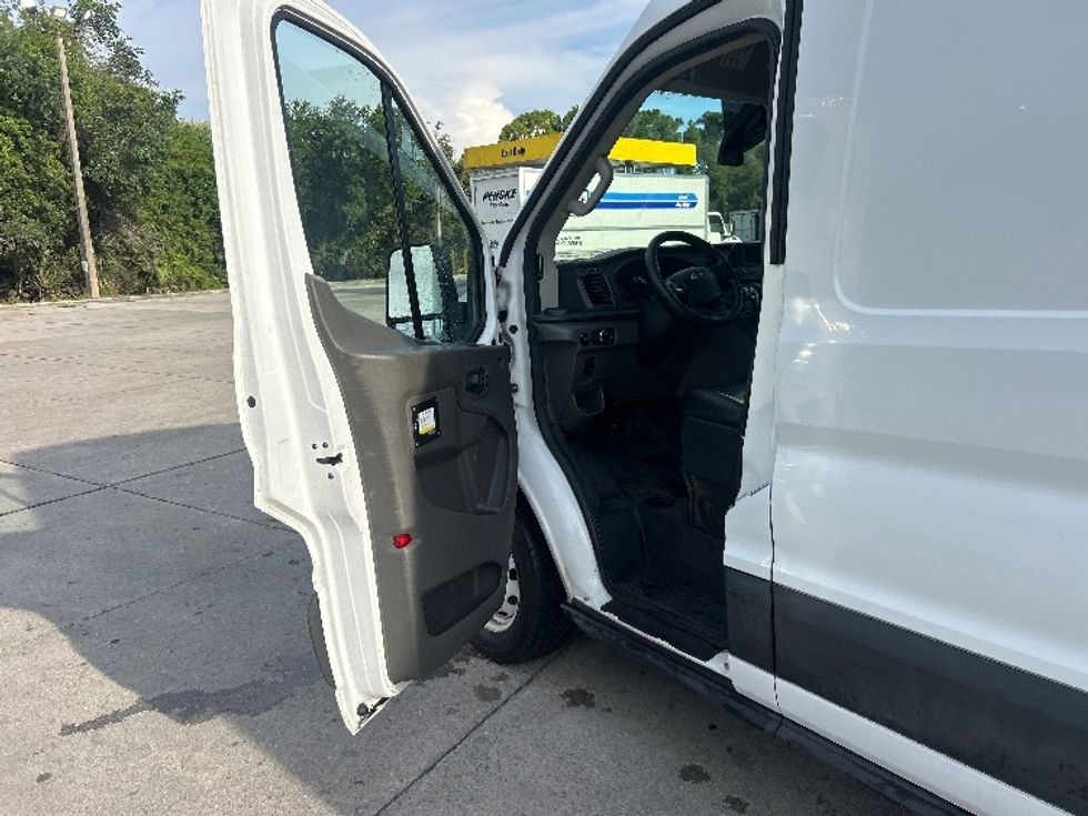 Cargo Van (Panel Van)-Light and Medium Duty Trucks-Ford-2021-Transit 250-Tampa-FL-111,869\n\t\tmiles-$ 35,250 - Image 16