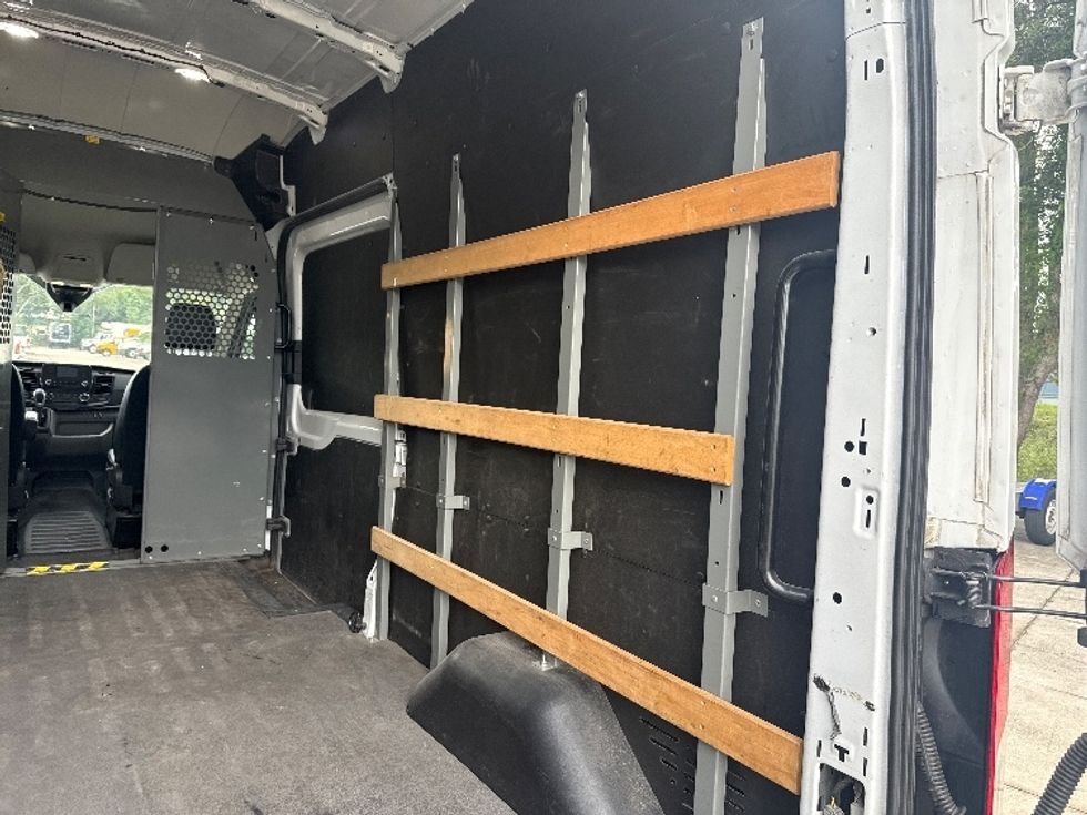 Cargo Van (Panel Van)-Light and Medium Duty Trucks-Ford-2021-Transit 250-Tampa-FL-124,351\n\t\tmiles-$ 32,000 - Image 12
