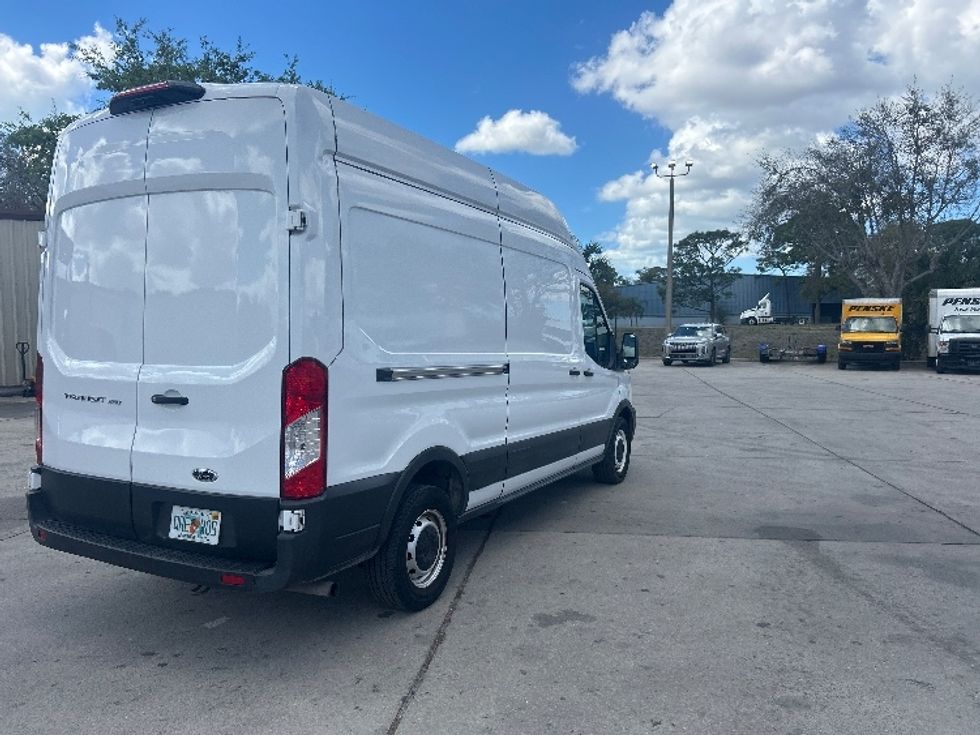 Cargo Van (Panel Van)-Light and Medium Duty Trucks-Ford-2021-Transit 250-Tampa-FL-68,895\n\t\tmiles-$ 36,250 - Image 13
