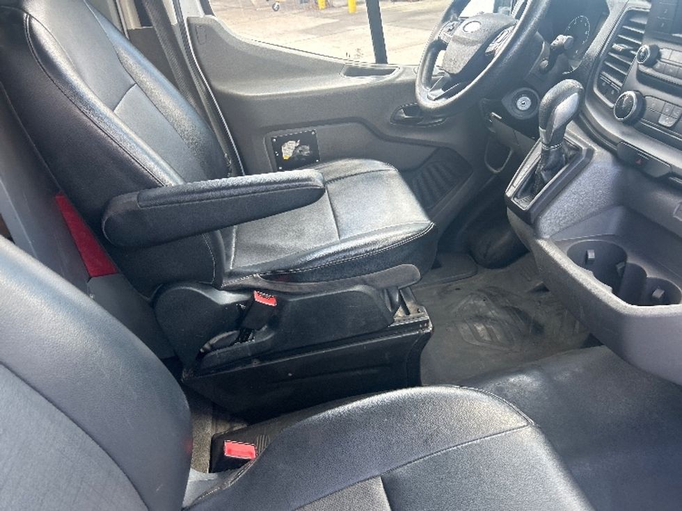 Cargo Van (Panel Van)-Light and Medium Duty Trucks-Ford-2021-Transit 250-Tampa-FL-68,895\n\t\tmiles-$ 36,250 - Image 22