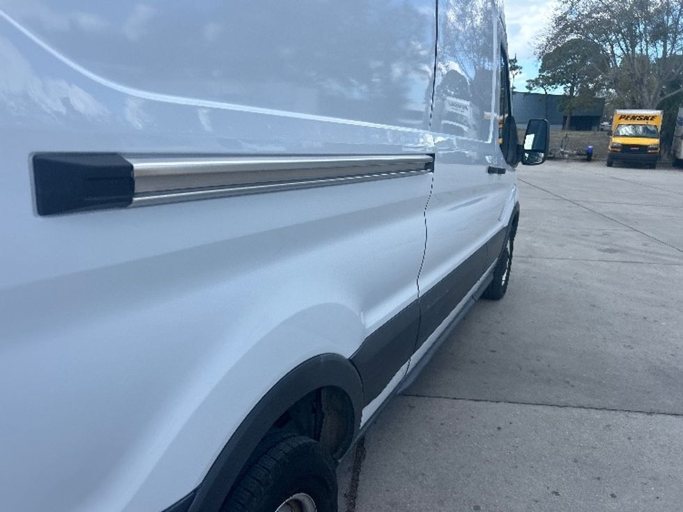 Cargo Van (Panel Van)-Light and Medium Duty Trucks-Ford-2021-Transit 250-Tampa-FL-68,895\n\t\tmiles-$ 36,250 - Image 26