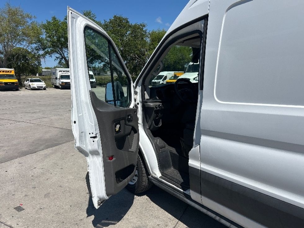 Cargo Van (Panel Van)-Light and Medium Duty Trucks-Ford-2021-Transit 250-Tampa-FL-69,484\n\t\tmiles-$ 36,250 - Image 15