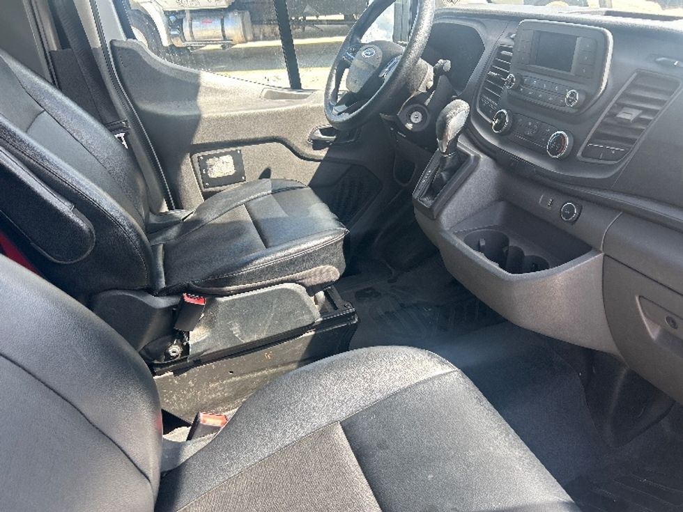 Cargo Van (Panel Van)-Light and Medium Duty Trucks-Ford-2021-Transit 250-Tampa-FL-69,484\n\t\tmiles-$ 36,250 - Image 21